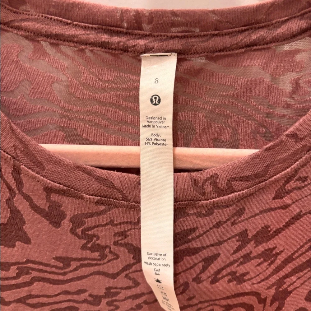 Lululemon Cates Tee *Veil Size 8 Spiced Chai Pink Swirl Patterned Top - Picture 5 of 6